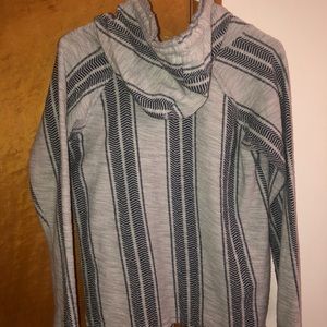 “Drug rug” pullover